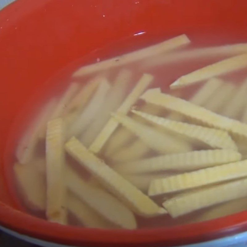 Step 2 Cut and soak the sweet potatoes Fried Sweet Potatoes using an Air Fryer