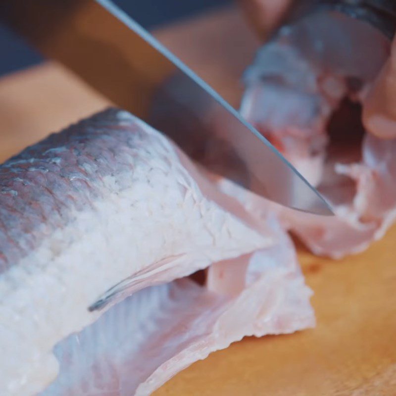 Step 1 Prepare snakehead fish and shrimp for Snakehead Fish Spring Rolls