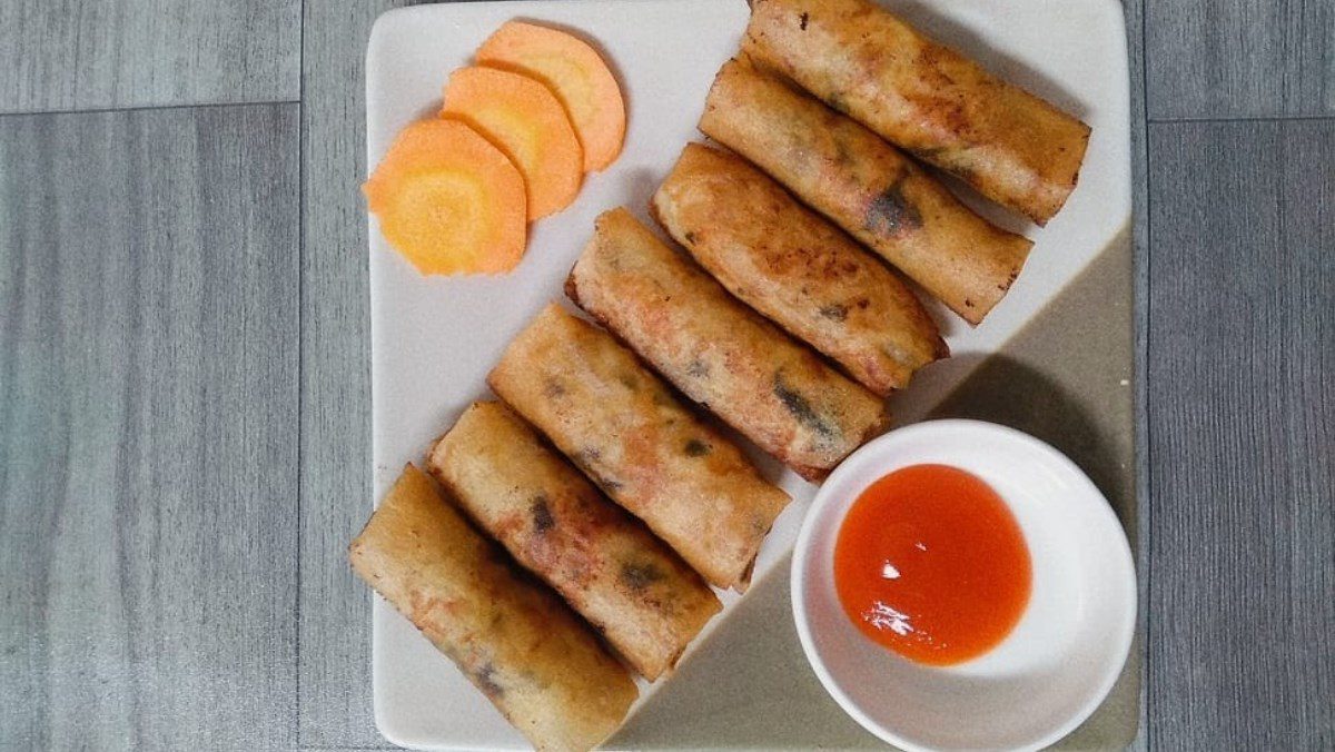 Seaweed seafood spring rolls using an air fryer