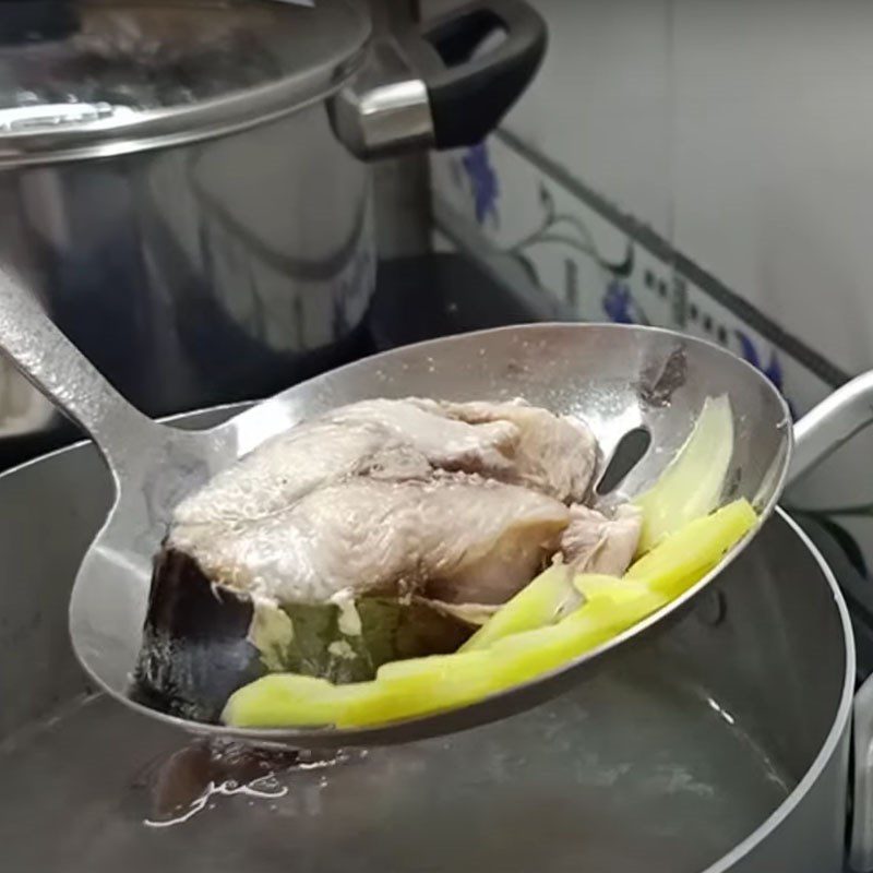 Step 2 Blanch the fish for Mackerel soup