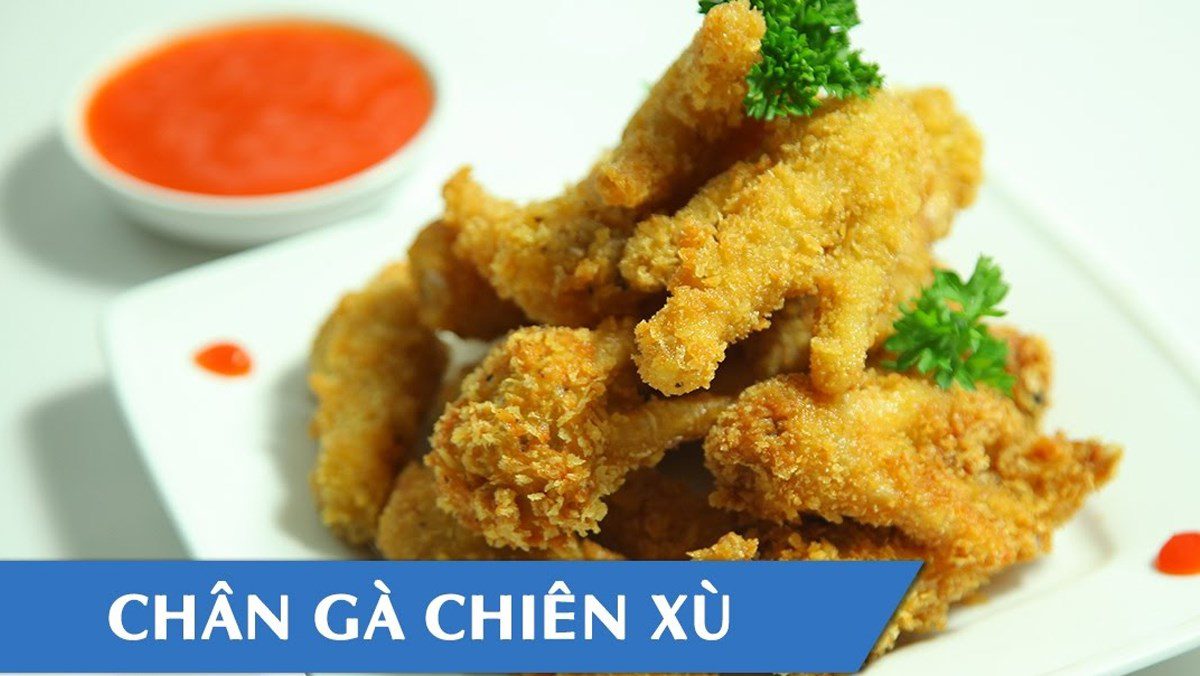 Fried chicken feet with tamarind sauce