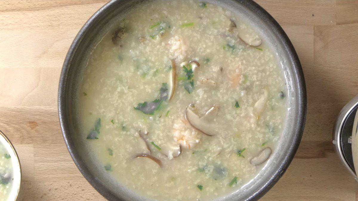 Abalone porridge with shrimp and shiitake mushrooms