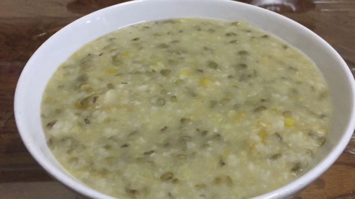 Vegetarian Mung Bean Porridge with Pumpkin