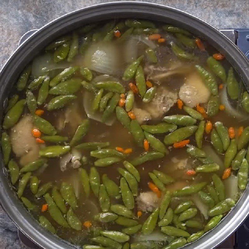 Step 2 Preparing Spicy Chicken Hot Pot