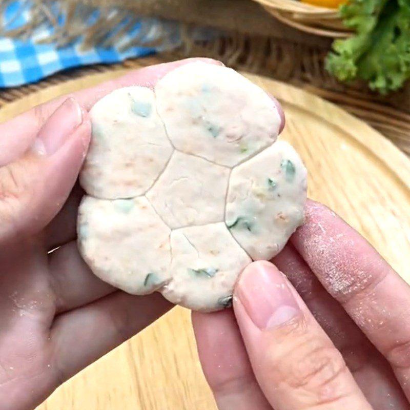 Step 2 Processing Cake Chi - Specialty of Binh Duong