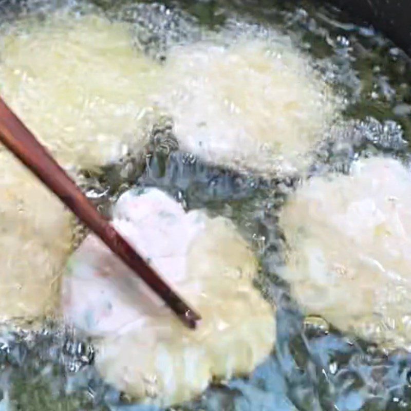 Step 2 Processing Cake Chi - Specialty of Binh Duong