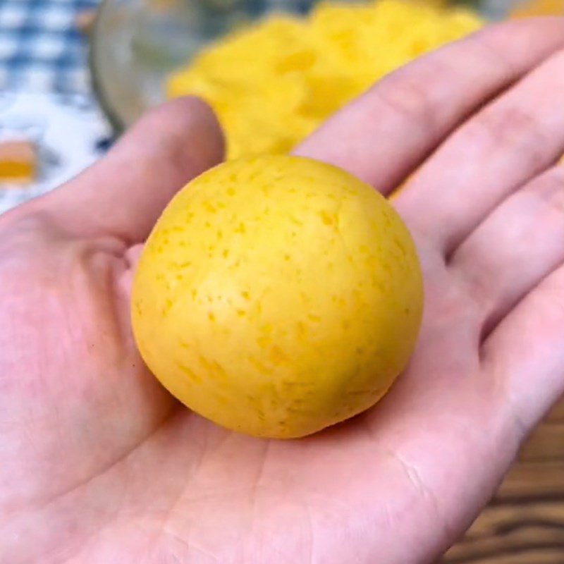 Step 3 Cooking pumpkin cheese mochi