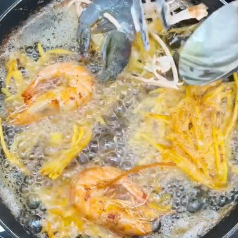 Step 2 Cooking Fried shrimp cakes from West Lake (Recipe shared from Tiktok Cooking with TasteVN)