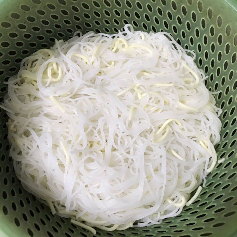 Step 2 Prepare other ingredients for Nam Vang noodle soup