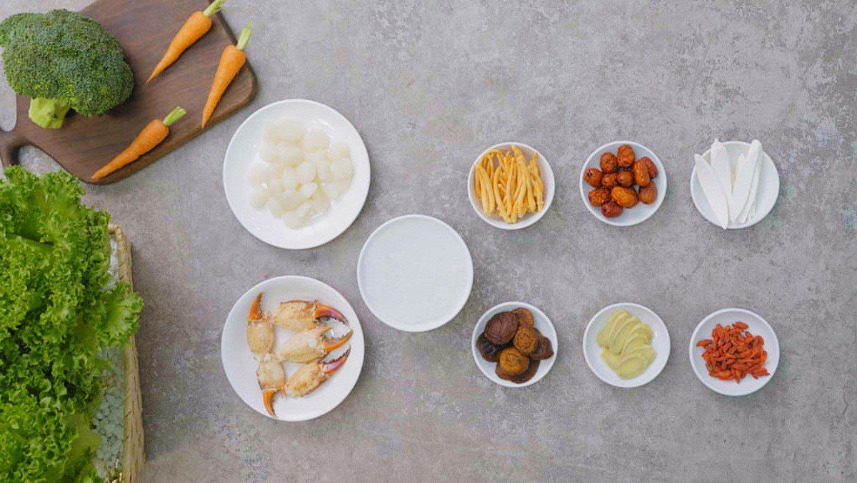 Ingredients for seafood soup with snow fungus