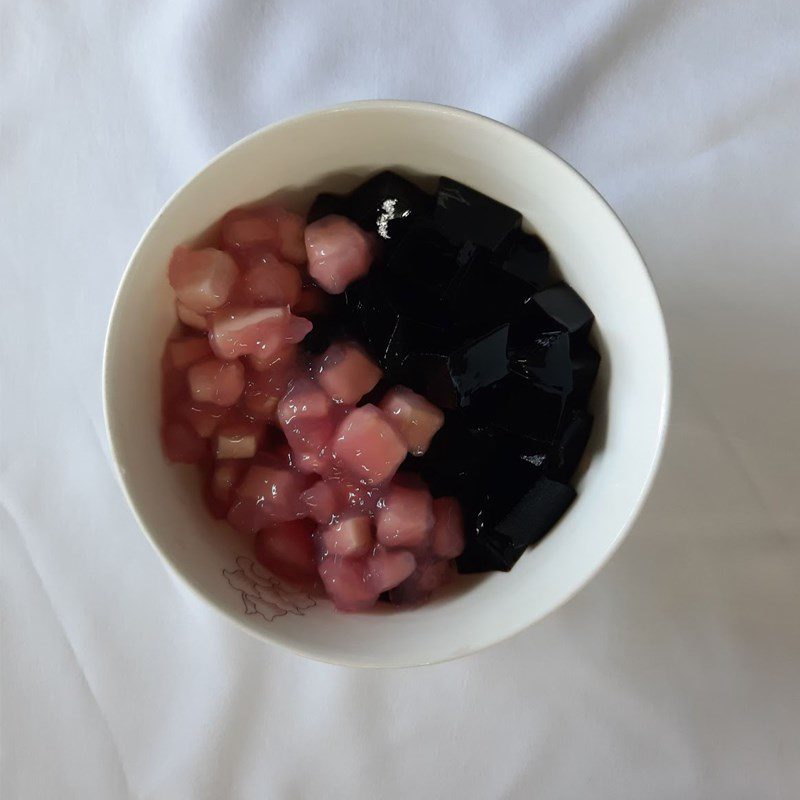 Step 7 Finished product of Crystal Sago with Pomegranate Seeds (recipe shared by users)