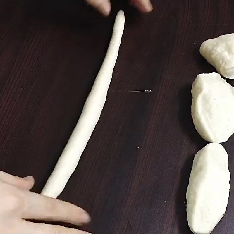 Step 3 Dividing the dough and shaping the mini Bao