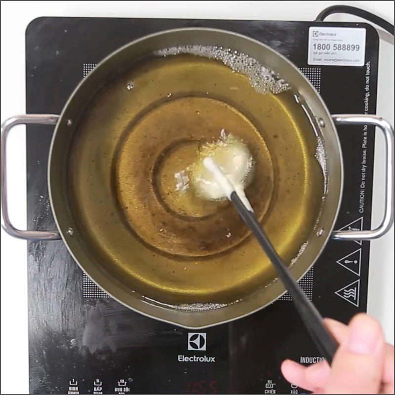 Step 2 Frying Cake Fried Oreo