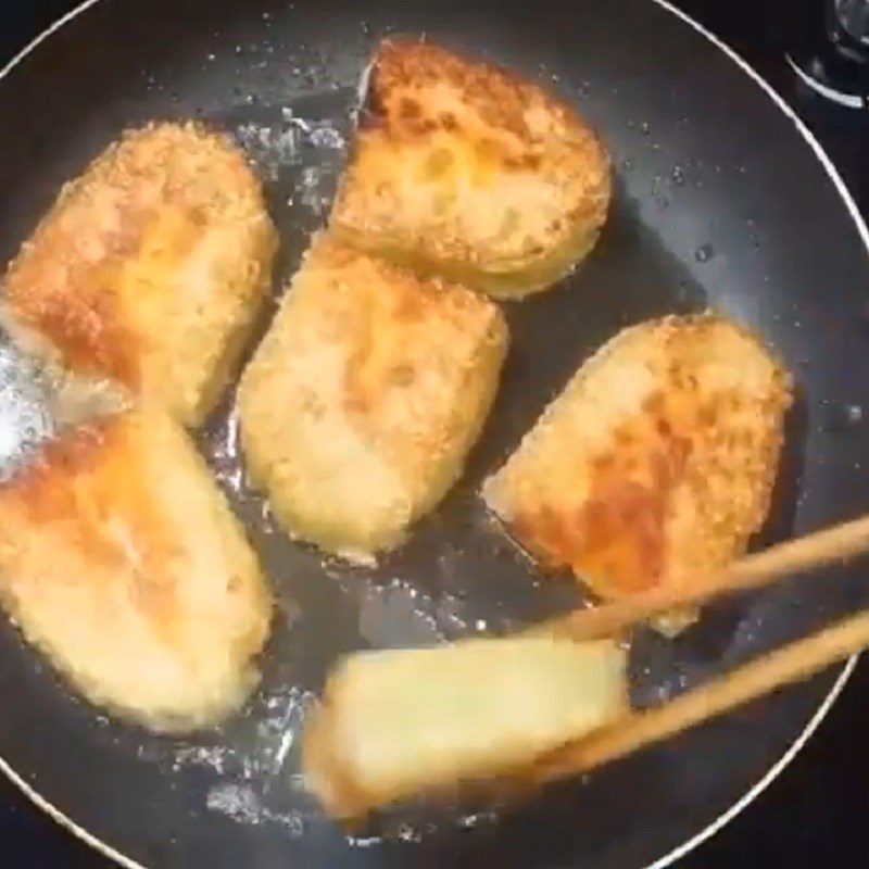 Step 2 Frying Cake Fried Chung Cake (Tet Cake)