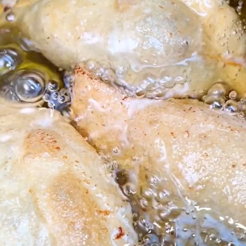 Step 7 Frying the dumplings Meat and egg dumplings