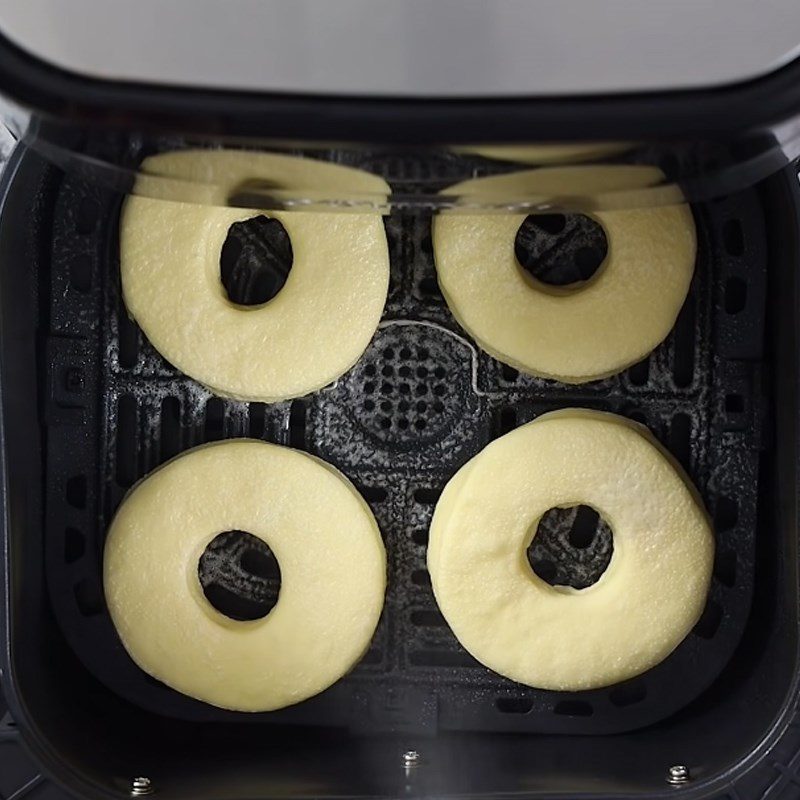 Step 4 Frying donuts with air fryer