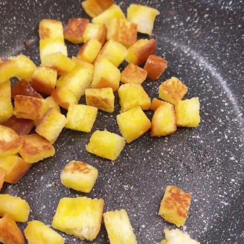 Step 3 Frying the bread Vegetarian vegetable soup