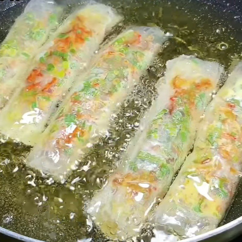 Step 3 Fried rice paper Fried rice paper rolls