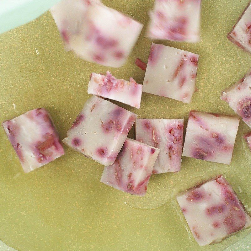 Step 5 Fry the batter for purple sweet potato fritters