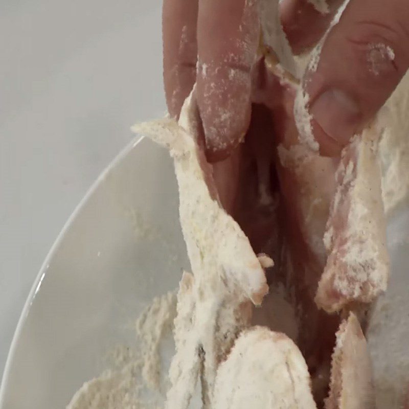 Step 3 Fry the fish fried fish