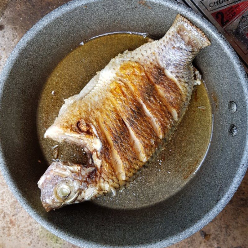 Step 4 Fry the fish Crispy tilapia