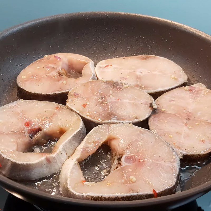 Step 3 Fry the Barramundi Fried Barramundi with Fish Sauce