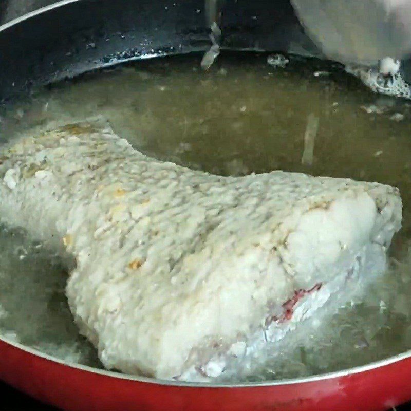 Step 3 Frying Barramundi and Tofu Skin Barramundi Hotpot with Taro