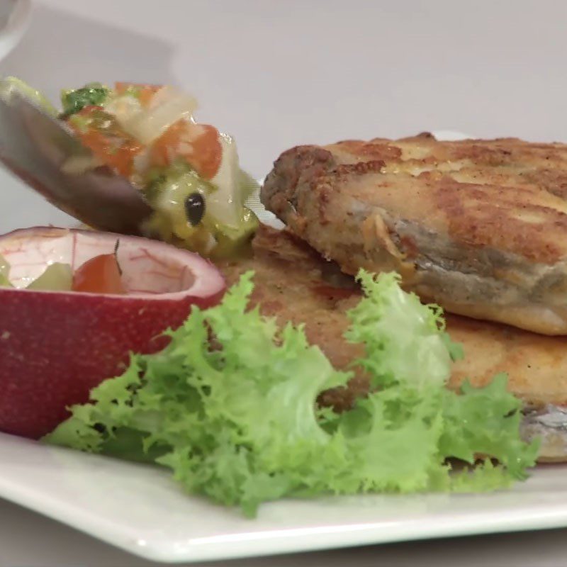 Step 4 Fried Mackerel Fried Mackerel with Passion Fruit Sauce