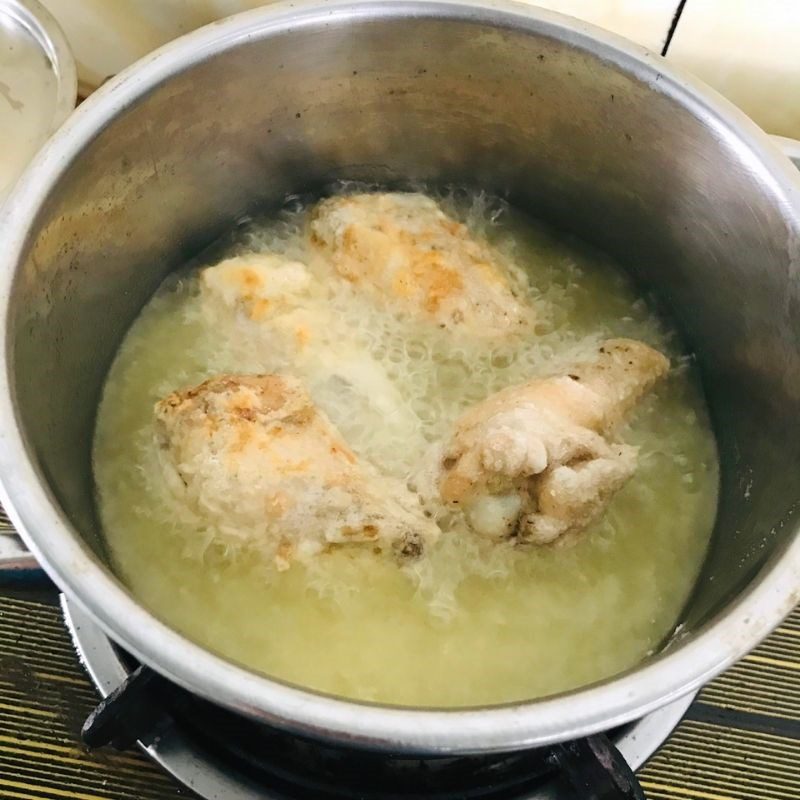 Step 4 Fry Chicken Wings Sweet and Sour Chicken Wings