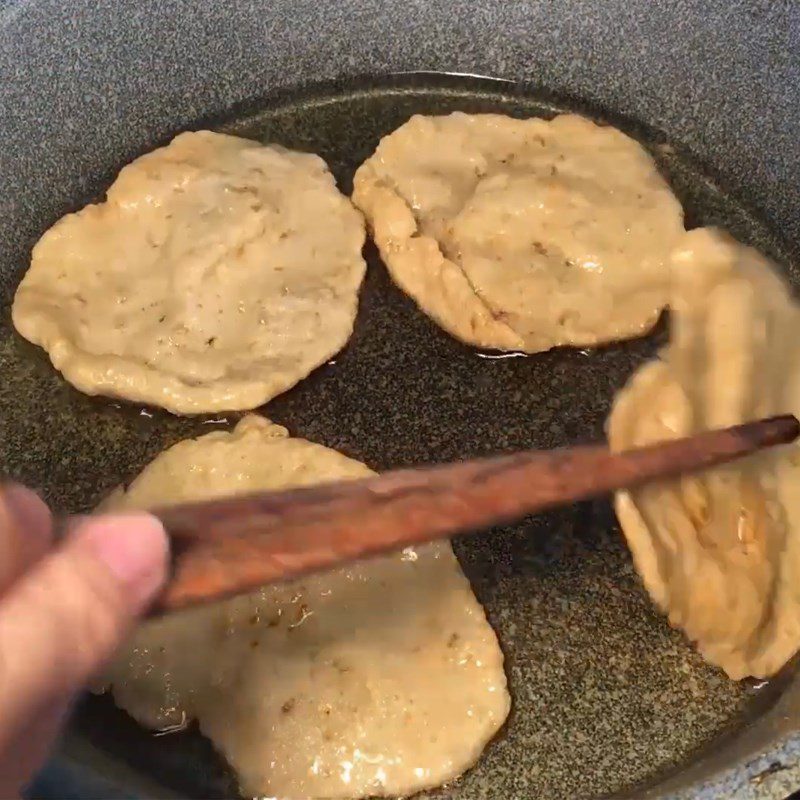 Step 3 Frying Fish Cake Fish Cake Wrapped with Rice Paddy Herb