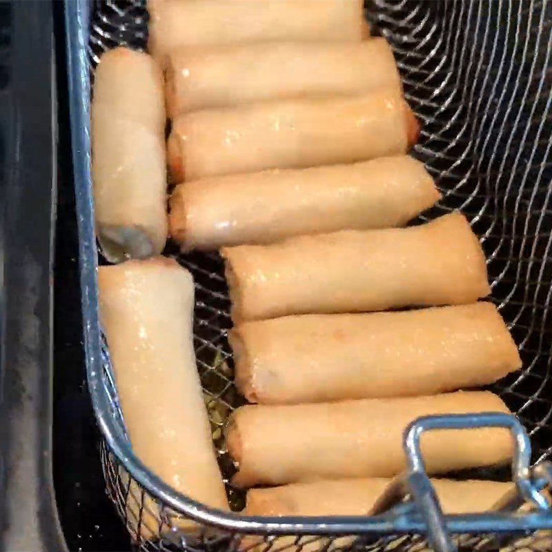 Step 4 Frying spring rolls Vegan spring rolls from soybeans