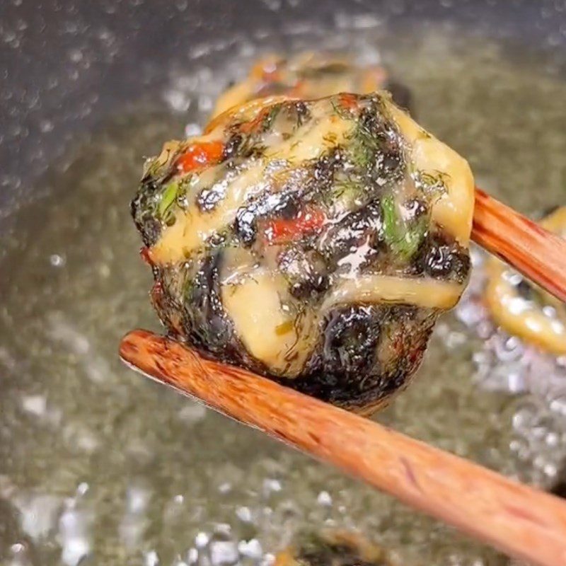 Step 3 Frying Mushroom Pâté with Dill and Seaweed