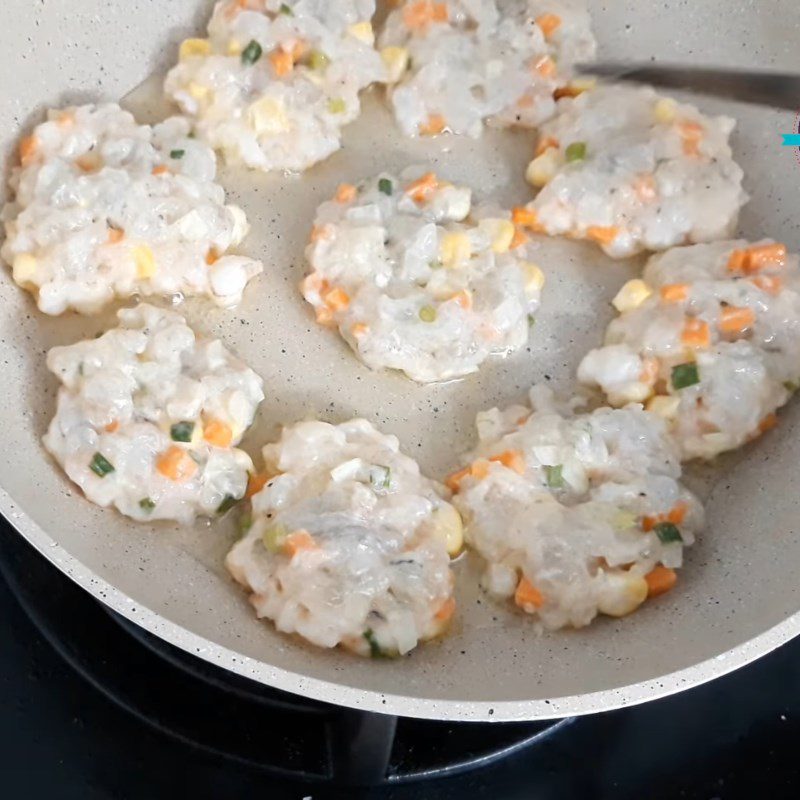 Step 4 Fried Shrimp Cakes Shrimp Cakes with Vegetables