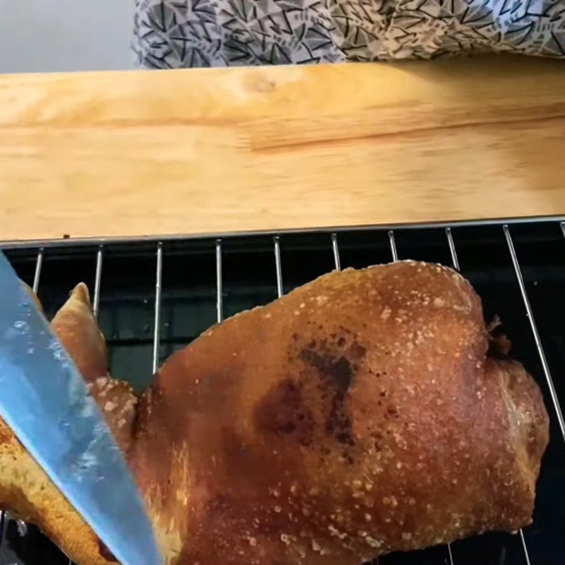 Step 6 Frying the Pork Leg Fried Pork Leg