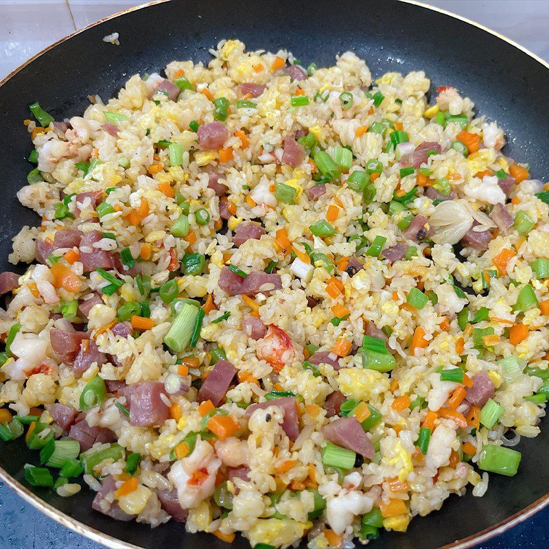 Step 3 Frying rice Fried rice with ducks (Recipe shared by users)