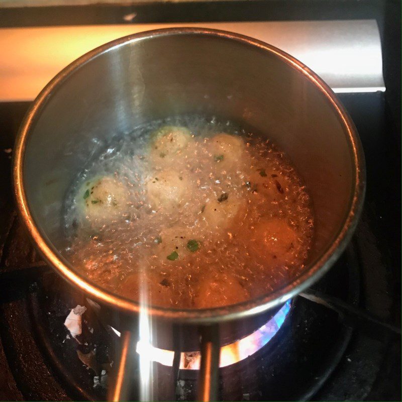 Step 4 Frying shredded pork rice Fried rice with shredded pork from leftover rice