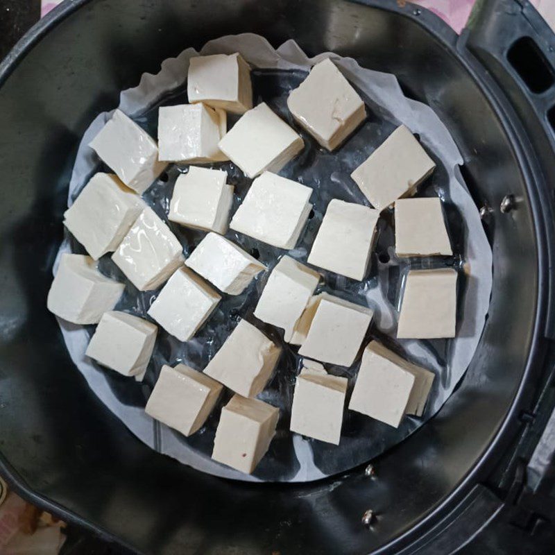 Step 1 Fry the tofu Spicy soft tofu