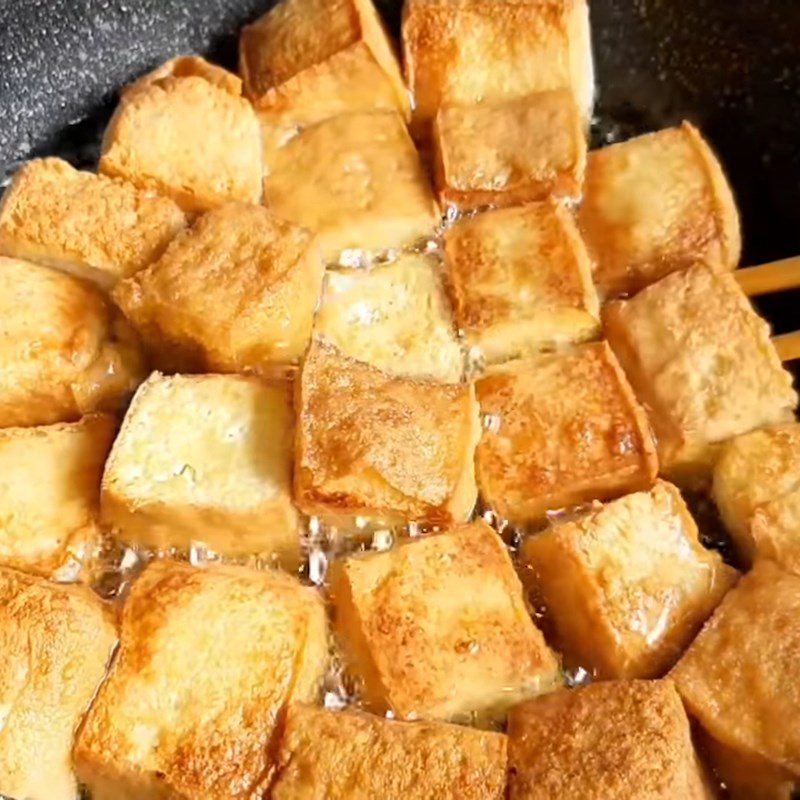 Step 3 Fry tofu Tofu with salted lemongrass