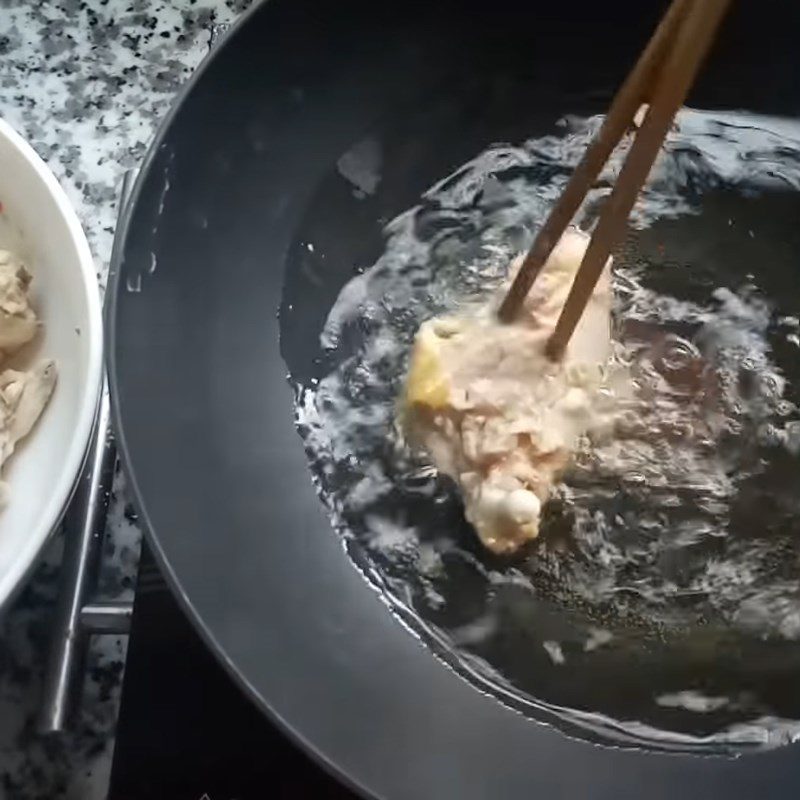 Step 3 Fry the chicken for Lemongrass Chili Chicken