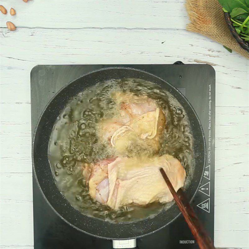 Step 2 Fry chicken Salad chicken with water spinach