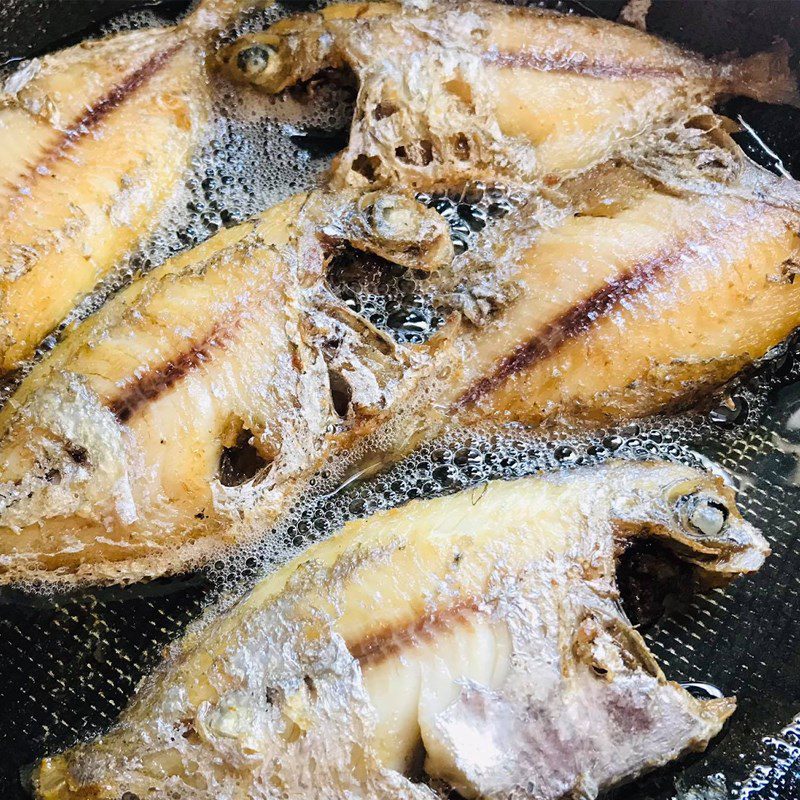 Step 2 Crispy fried fish