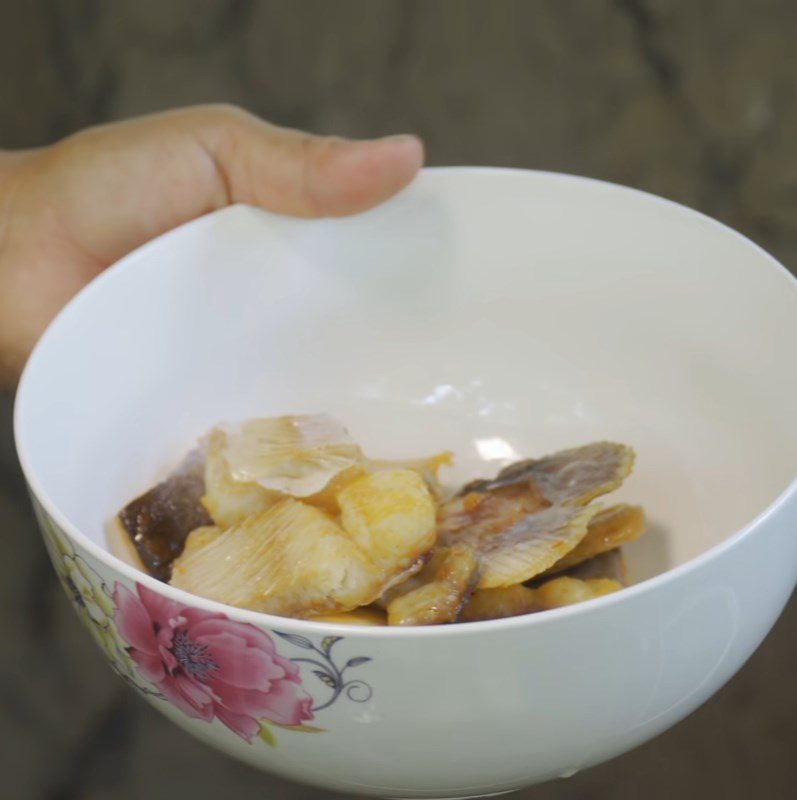 Step 2 Fry Dried Fish Fried Dried Fish with Garlic and Chili