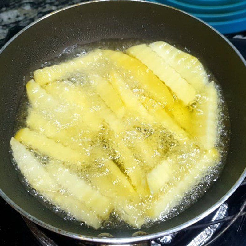 Step 4 Frying potatoes and eggs Beef steak