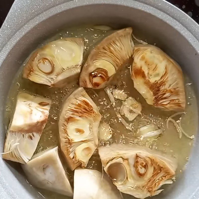 Step 2 Fry jackfruit Stewed jackfruit