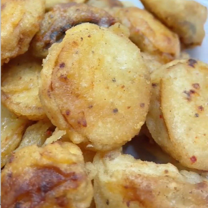 Step 2 Fried Mushrooms Fried mushrooms with spicy sauce (Recipe shared from Tiktok Cooking with TasteVN)