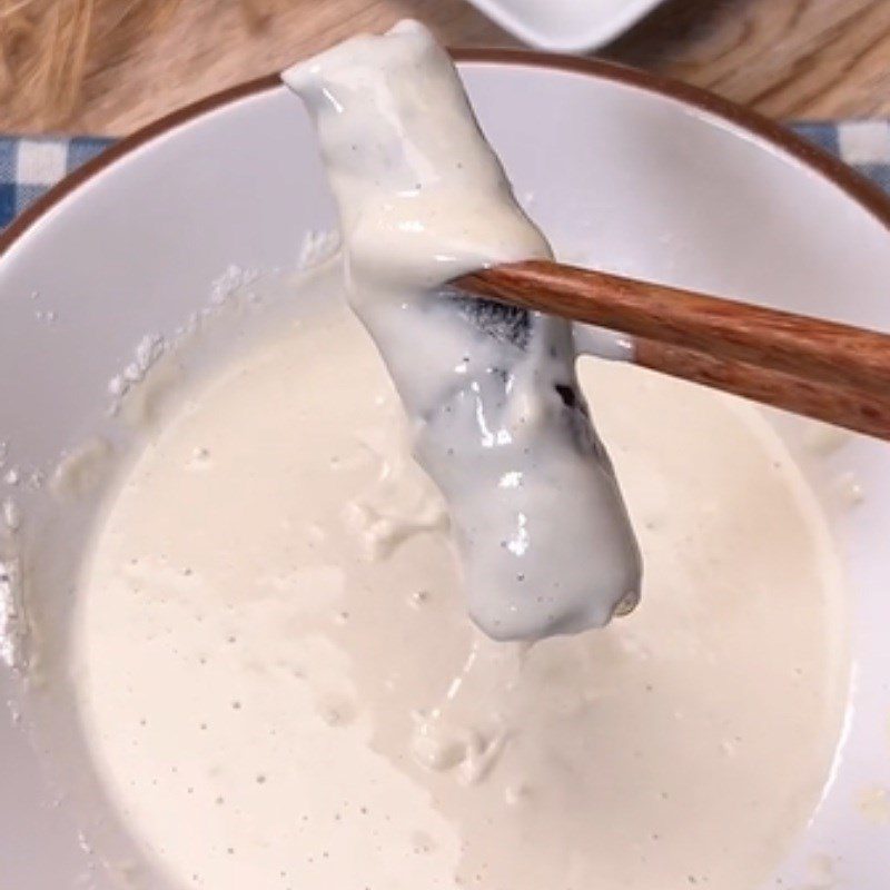 Step 6 Fry the seaweed Vegetarian rice paper rolls