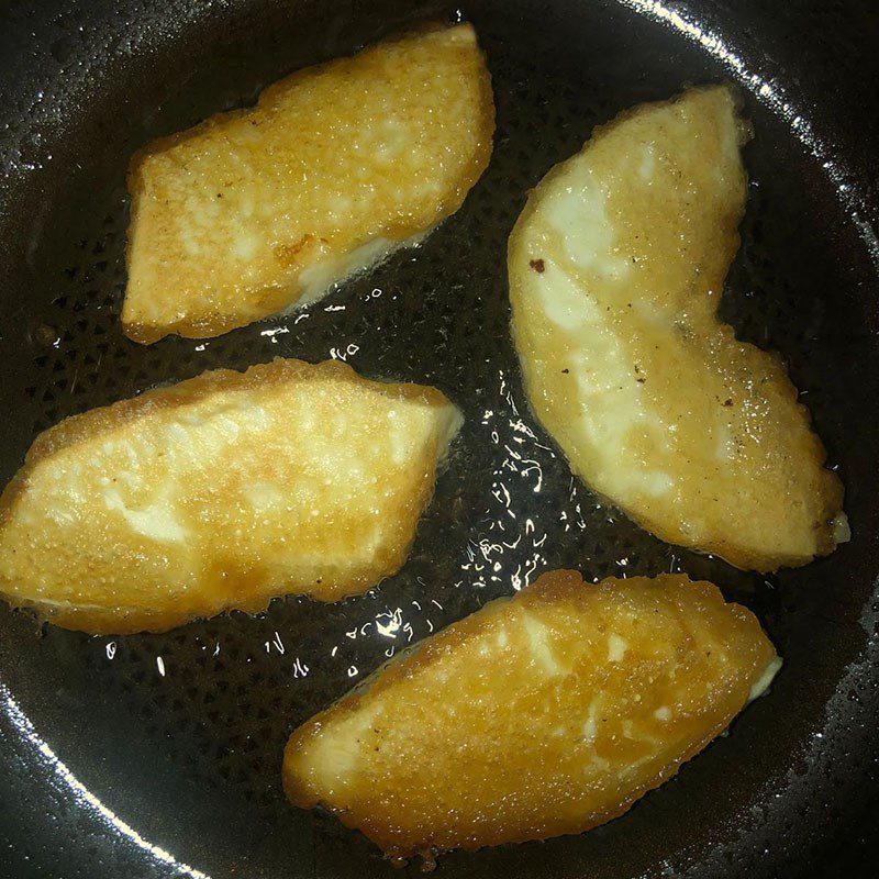 Step 3 Fried Sake Sake fried with crispy flour