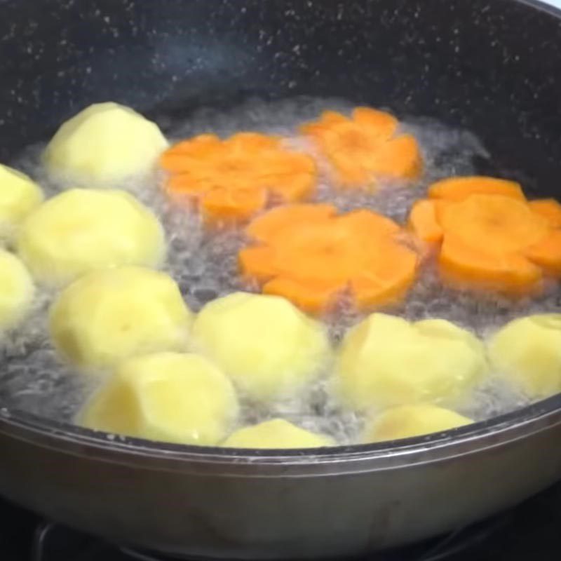 Step 4 Lightly fry the ingredients Beef tongue cooked in lagu