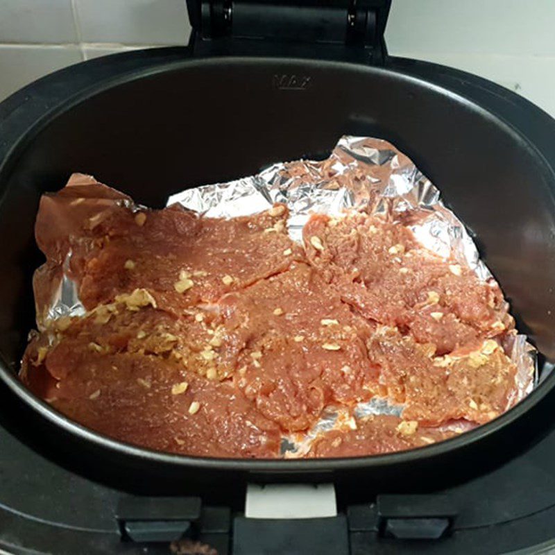 Step 2 Fry the meat for Steak using an air fryer (Recipe shared by a user)