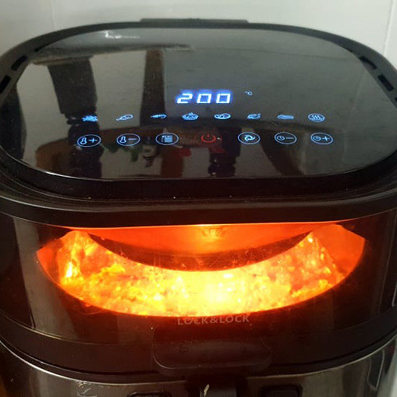 Step 2 Frying steak using an air fryer (Recipe shared by a user)